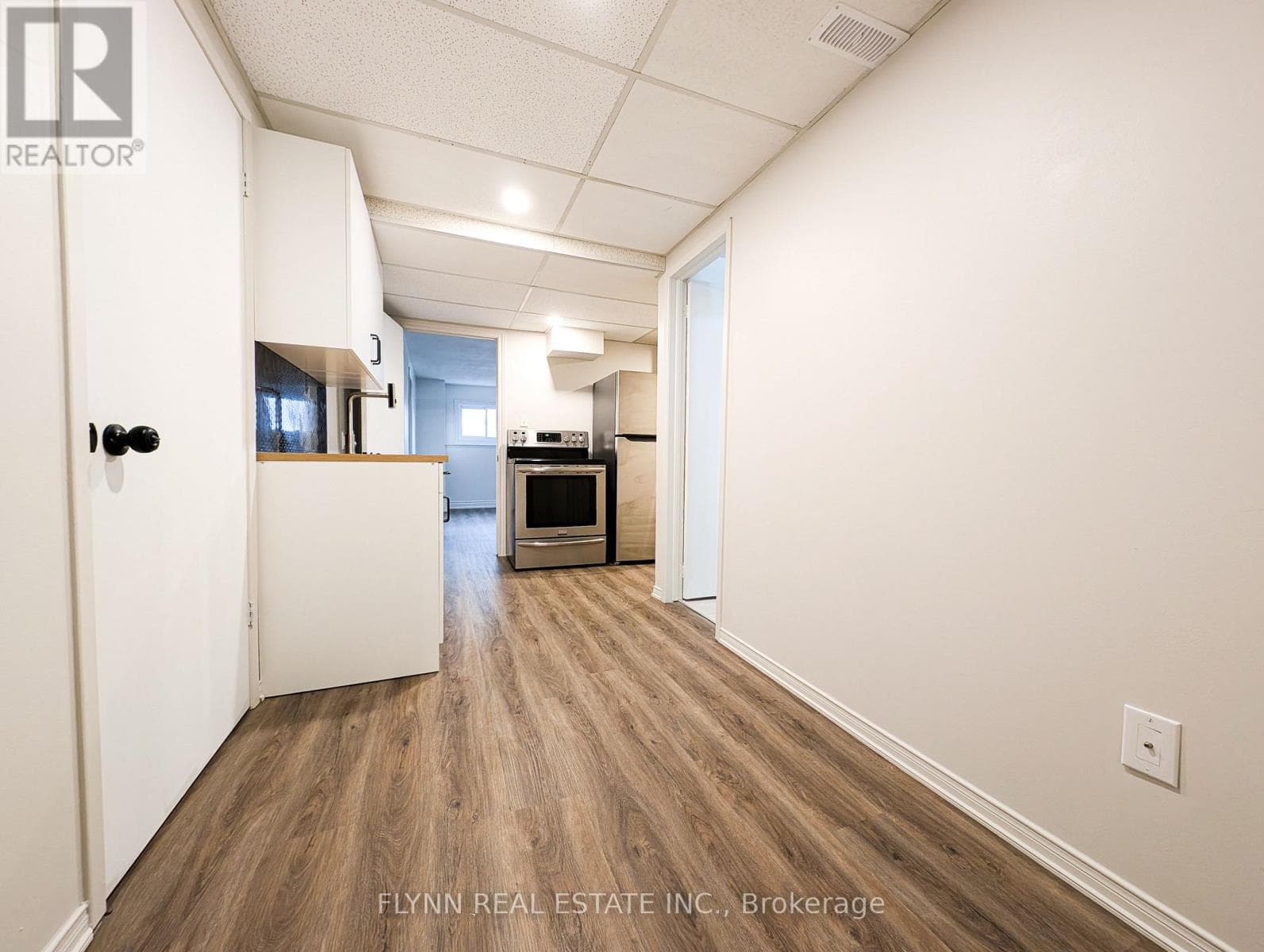 Single Family at 2- 164 WINDSOR Street, Welland (Broadway), Ontario - Photo 6 - RE/MAX Garden City Realty