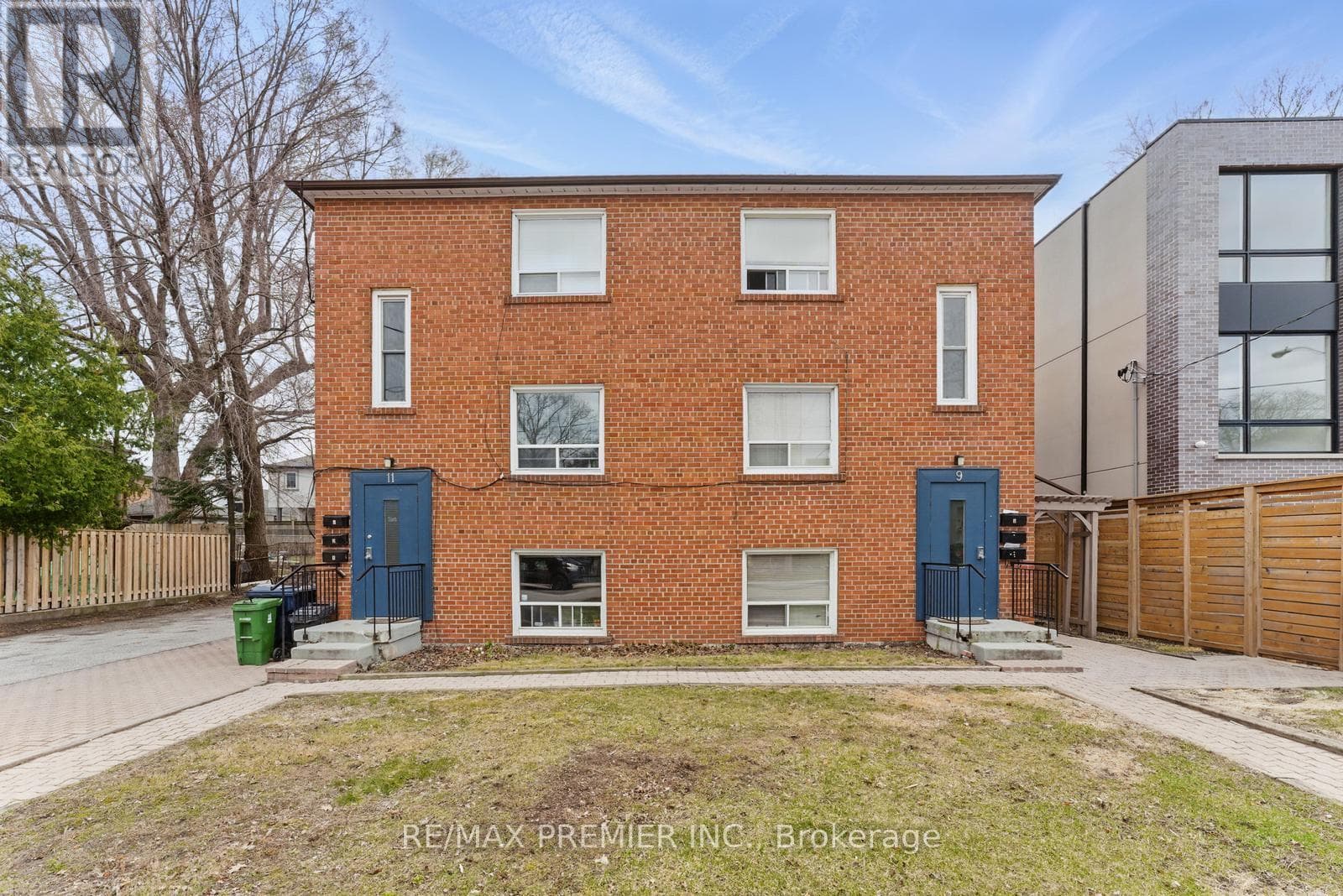 Lower- 9 Bracebridge Avenue