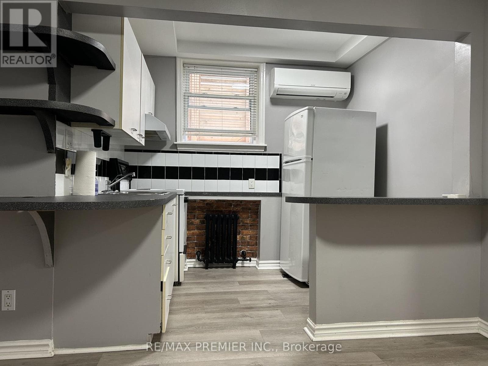 Multi-family at Lower- 9 Bracebridge Avenue, Toronto (Woodbine-Lumsden), Ontario - Photo 3 - RE/MAX Garden City Realty