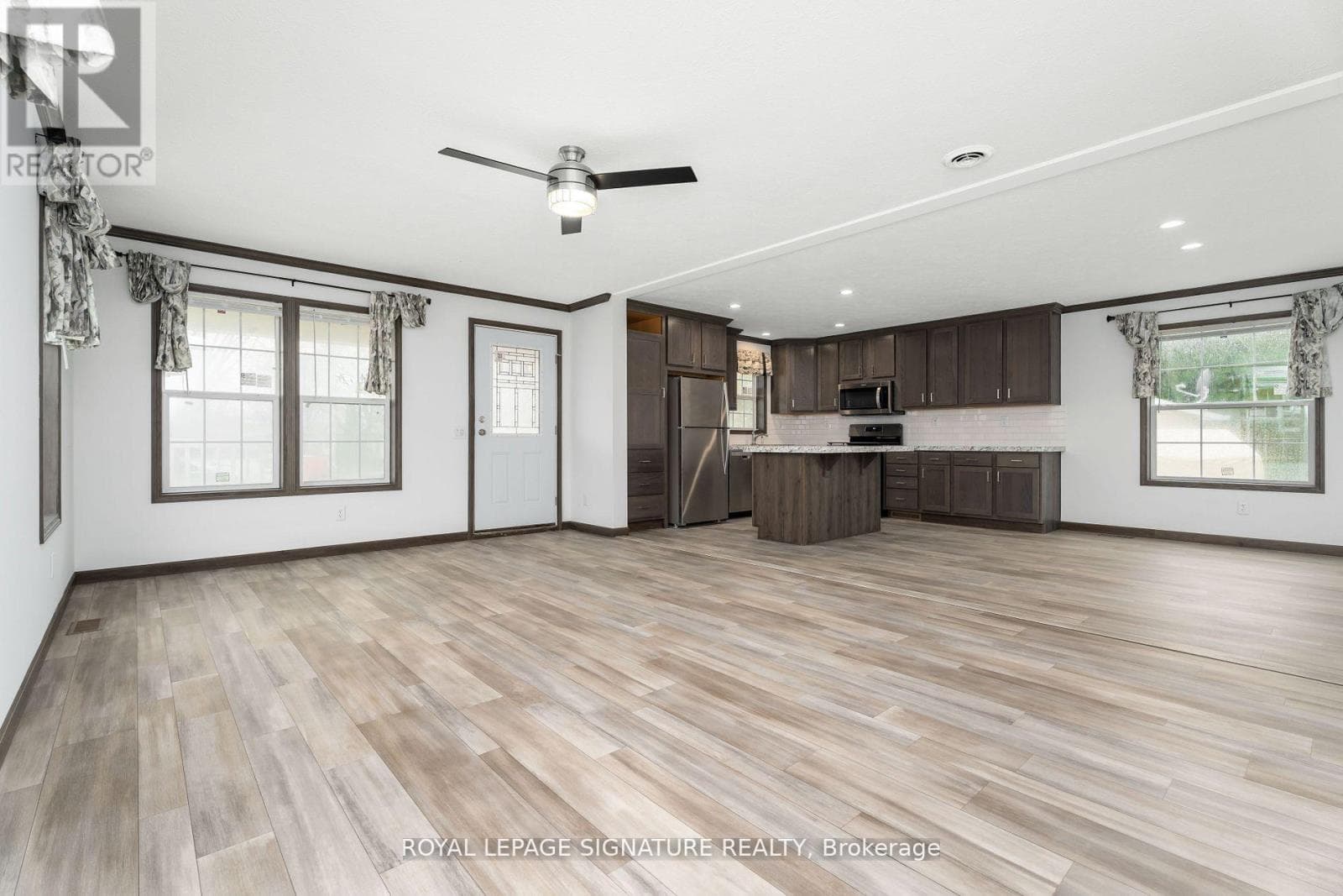 Single Family at 12 Briarwood Place, Innisfil (Cookstown), Ontario - Photo 6 - RE/MAX Garden City Realty