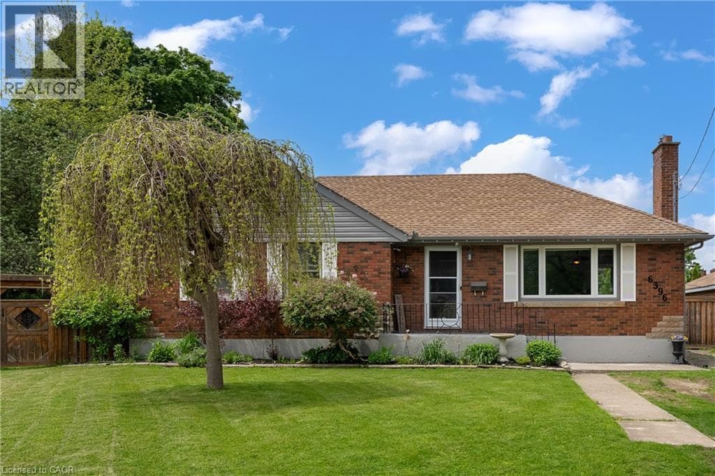 6396 LAURA Crescent