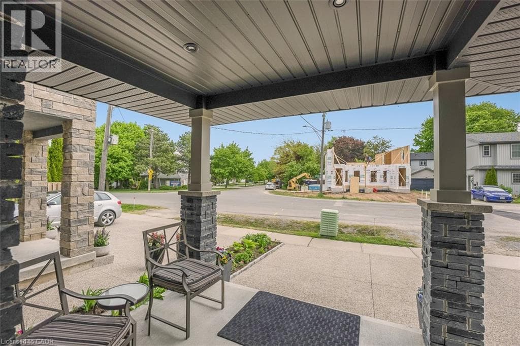 Single Family at 77 BROADWAY Avenue, St. Catharines, Ontario - Photo 3 - RE/MAX Garden City Realty