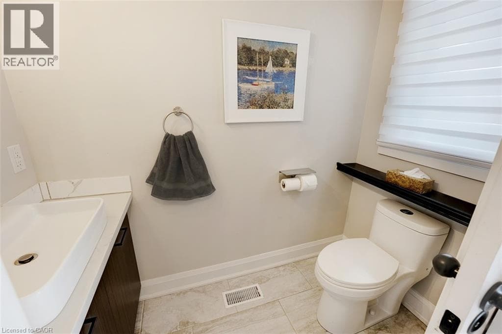 Single Family at 77 BROADWAY Avenue, St. Catharines, Ontario - Photo 7 - RE/MAX Garden City Realty