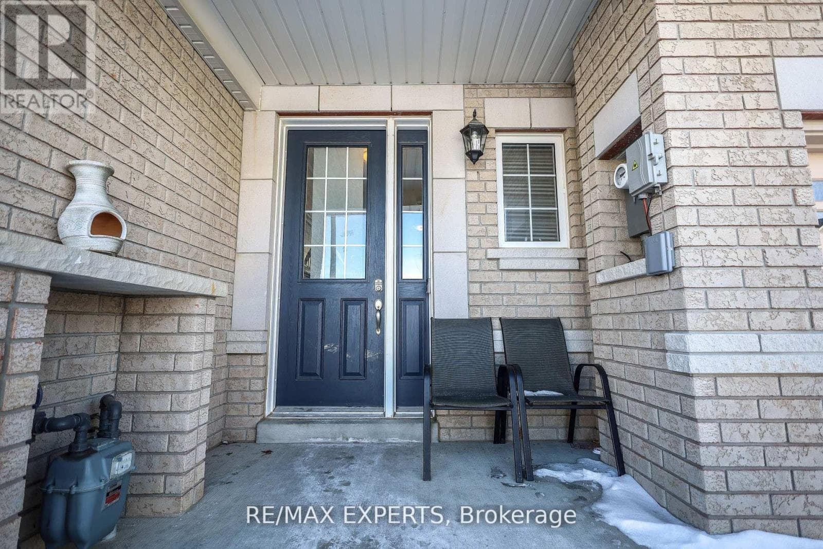 Single Family at 27 Hogan Manor Drive, Brampton (Northwest Brampton), Ontario - Photo 5 - RE/MAX Garden City Realty