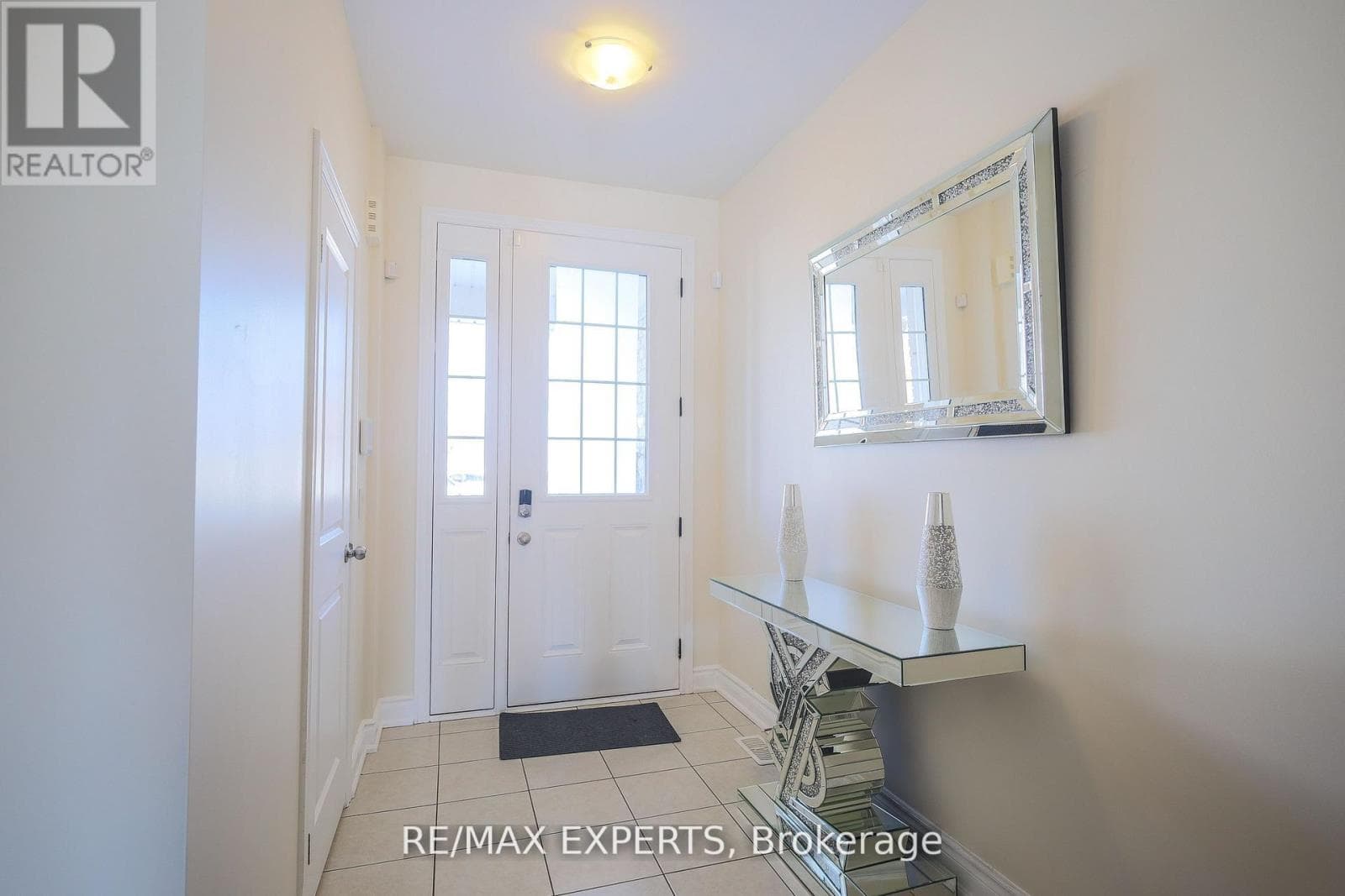 Single Family at 27 Hogan Manor Drive, Brampton (Northwest Brampton), Ontario - Photo 6 - RE/MAX Garden City Realty