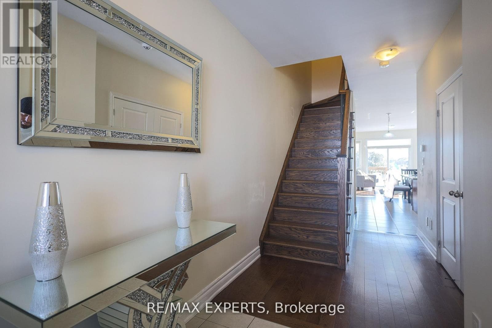 Single Family at 27 Hogan Manor Drive, Brampton (Northwest Brampton), Ontario - Photo 7 - RE/MAX Garden City Realty