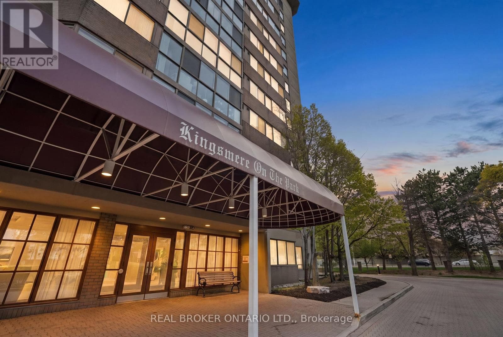 Single Family at 503- 880 Dundas Street, Mississauga (Erindale), Ontario - Photo 2 - RE/MAX Garden City Realty