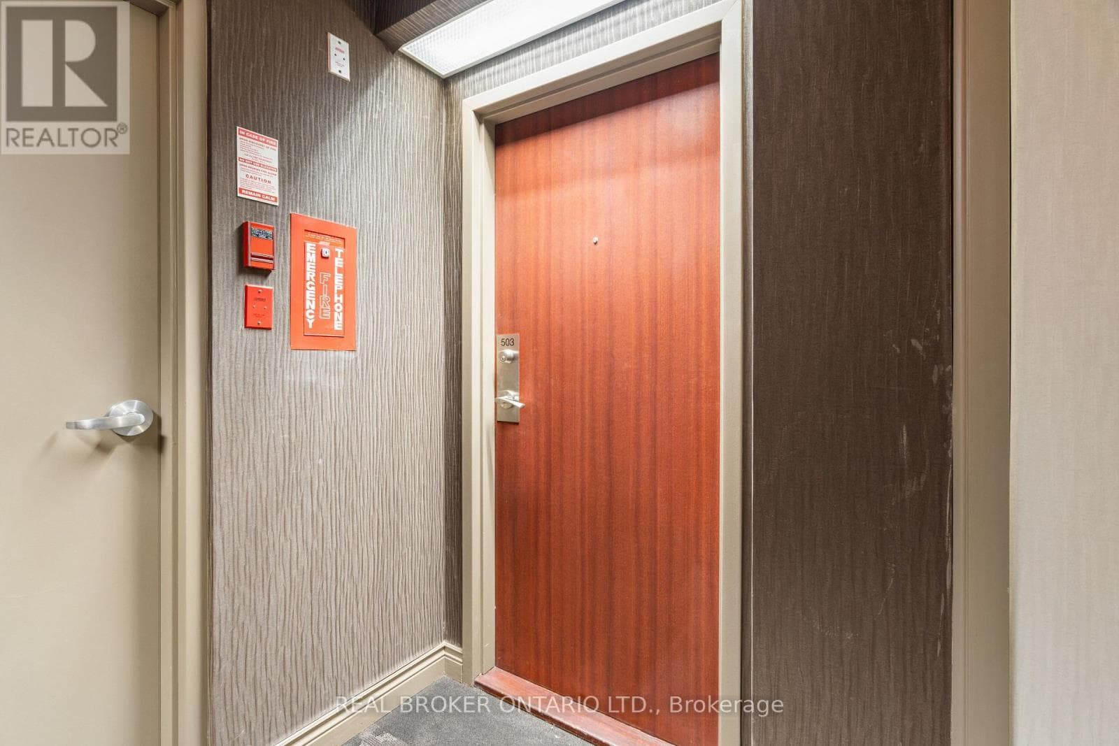 Single Family at 503- 880 Dundas Street, Mississauga (Erindale), Ontario - Photo 3 - RE/MAX Garden City Realty