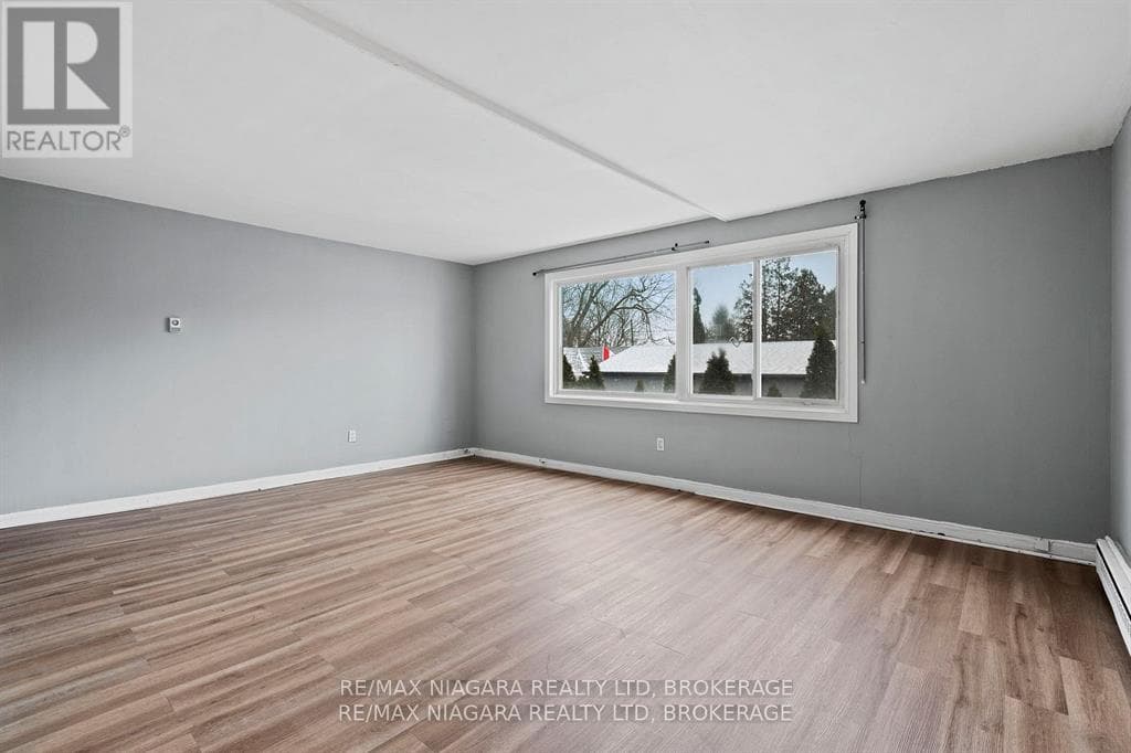 Single Family at 2- 27 Main Street, St. Catharines (Port Dalhousie), Ontario - Photo 5 - RE/MAX Garden City Realty