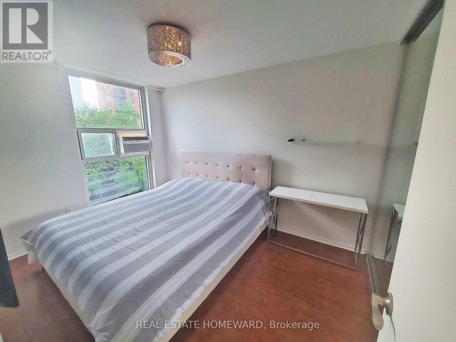 Single Family at 707- 40 Homewood Avenue, Toronto (Cabbagetown-South St. James Town), Ontario - Photo 4 - RE/MAX Garden City Realty