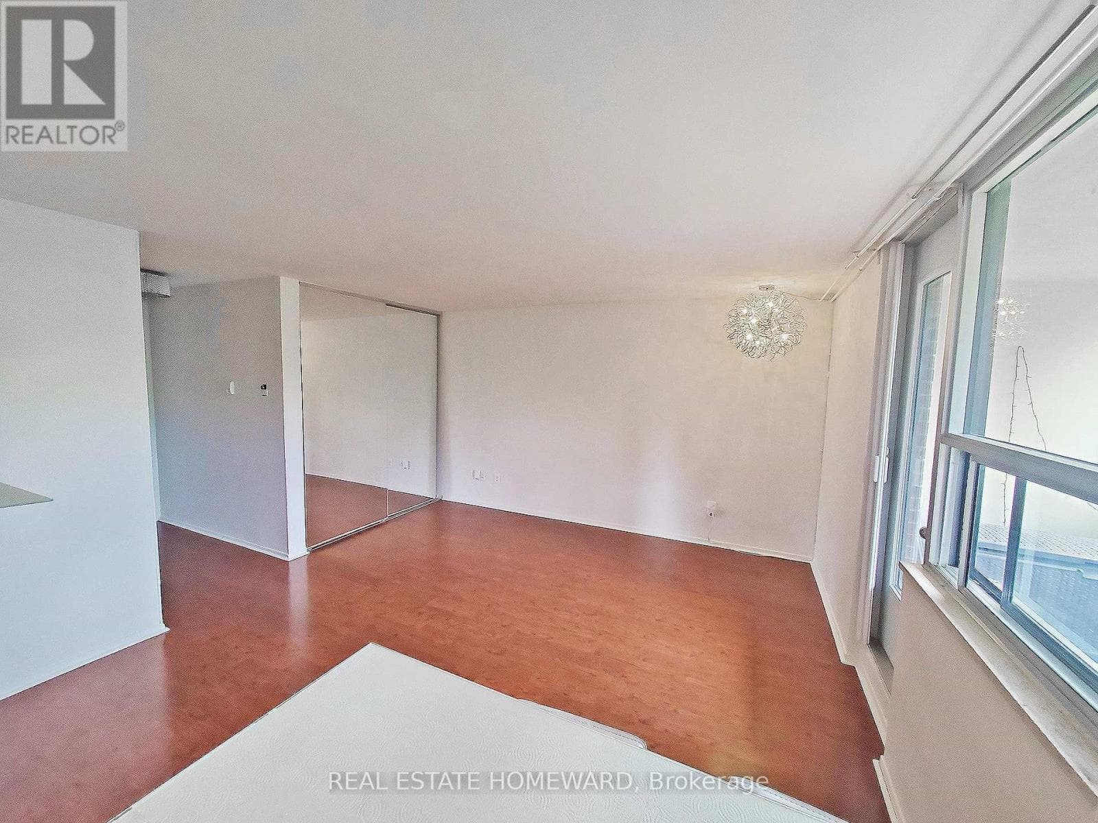 Single Family at 707- 40 Homewood Avenue, Toronto (Cabbagetown-South St. James Town), Ontario - Photo 7 - RE/MAX Garden City Realty