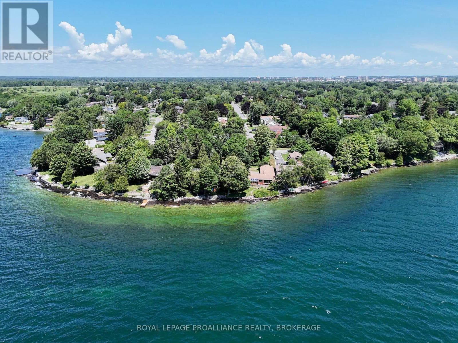 19 Lakeland Point Drive