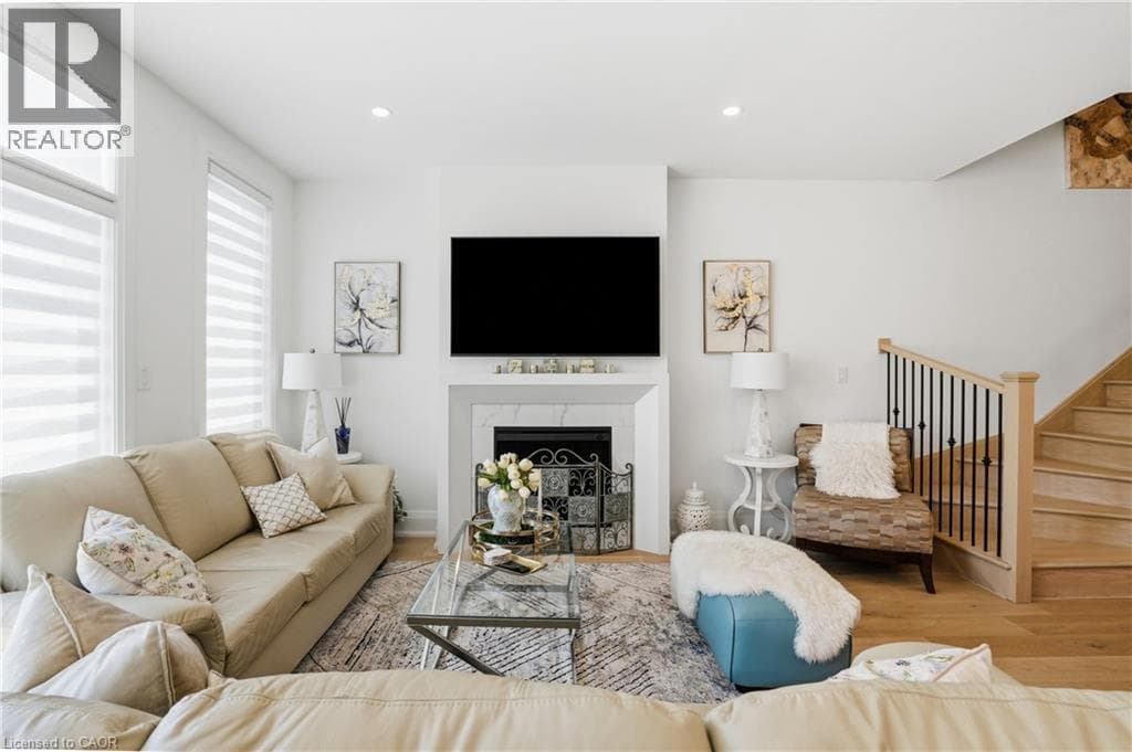 Single Family at 24 WILLOW BANK Common, St. Catharines, Ontario - Photo 6 - RE/MAX Garden City Realty