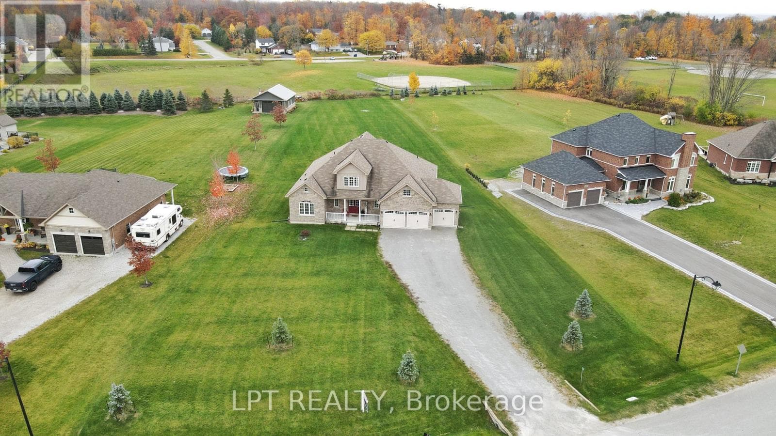 Single Family at LEASE- 12 Plowright Road, Springwater (Minesing), Ontario - Photo 2 - RE/MAX Garden City Realty