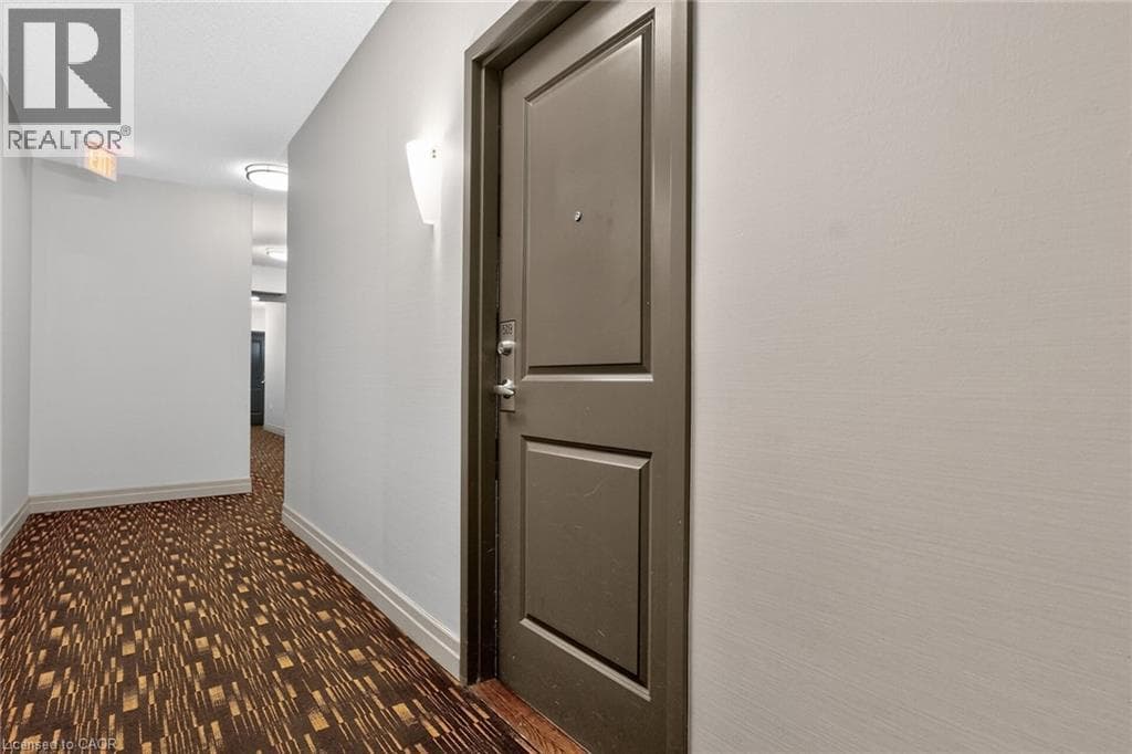Single Family at 509- 628 FLEET Street, Toronto, Ontario - Photo 7 - RE/MAX Garden City Realty