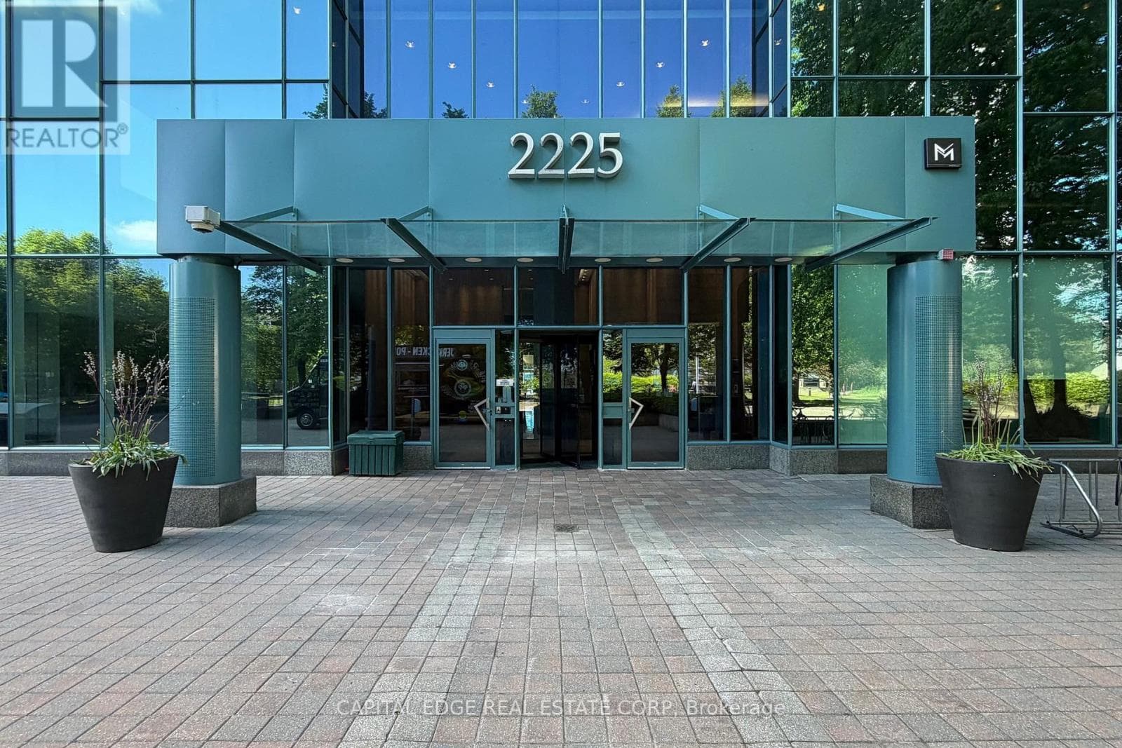 Office at 1500- 2225 Sheppard Avenue, Toronto (Henry Farm), Ontario - Photo 2 - RE/MAX Garden City Realty