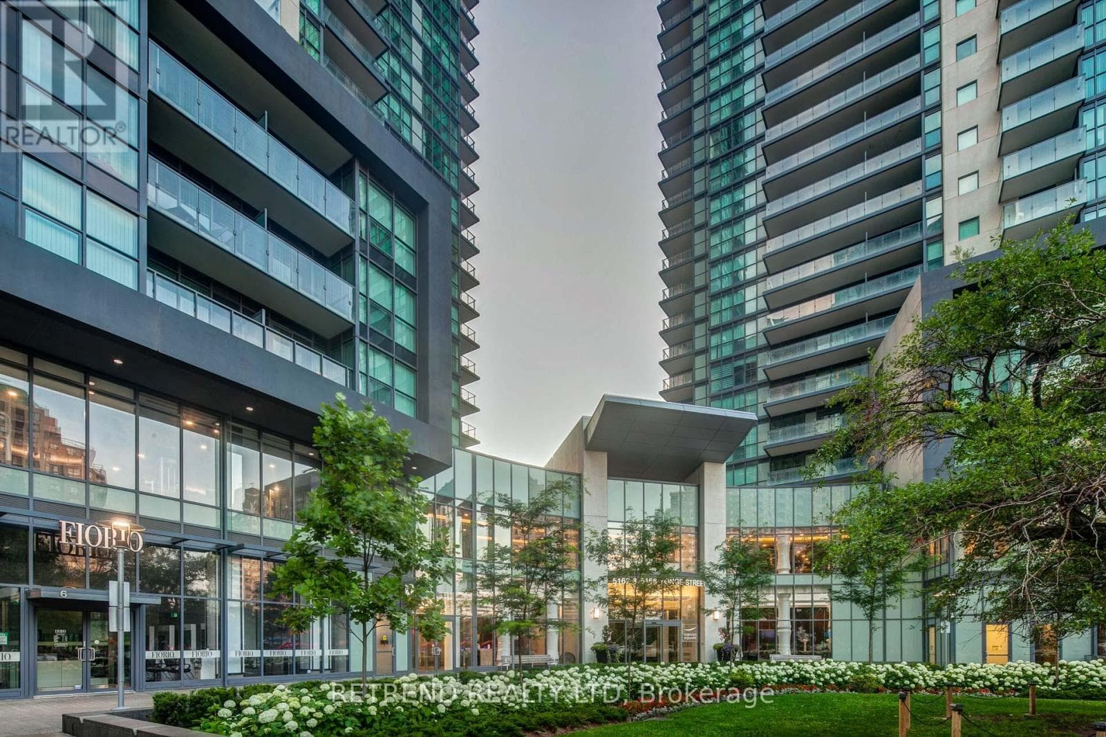1209- 5168 yonge Street
