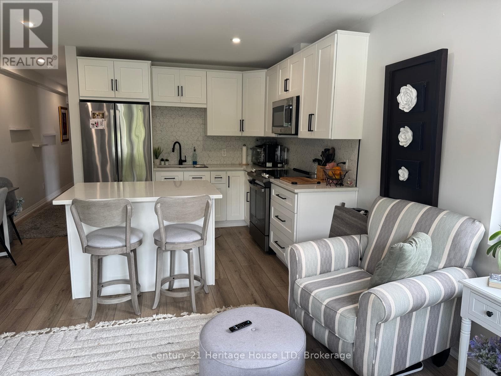 #202- 344 Ridge Road