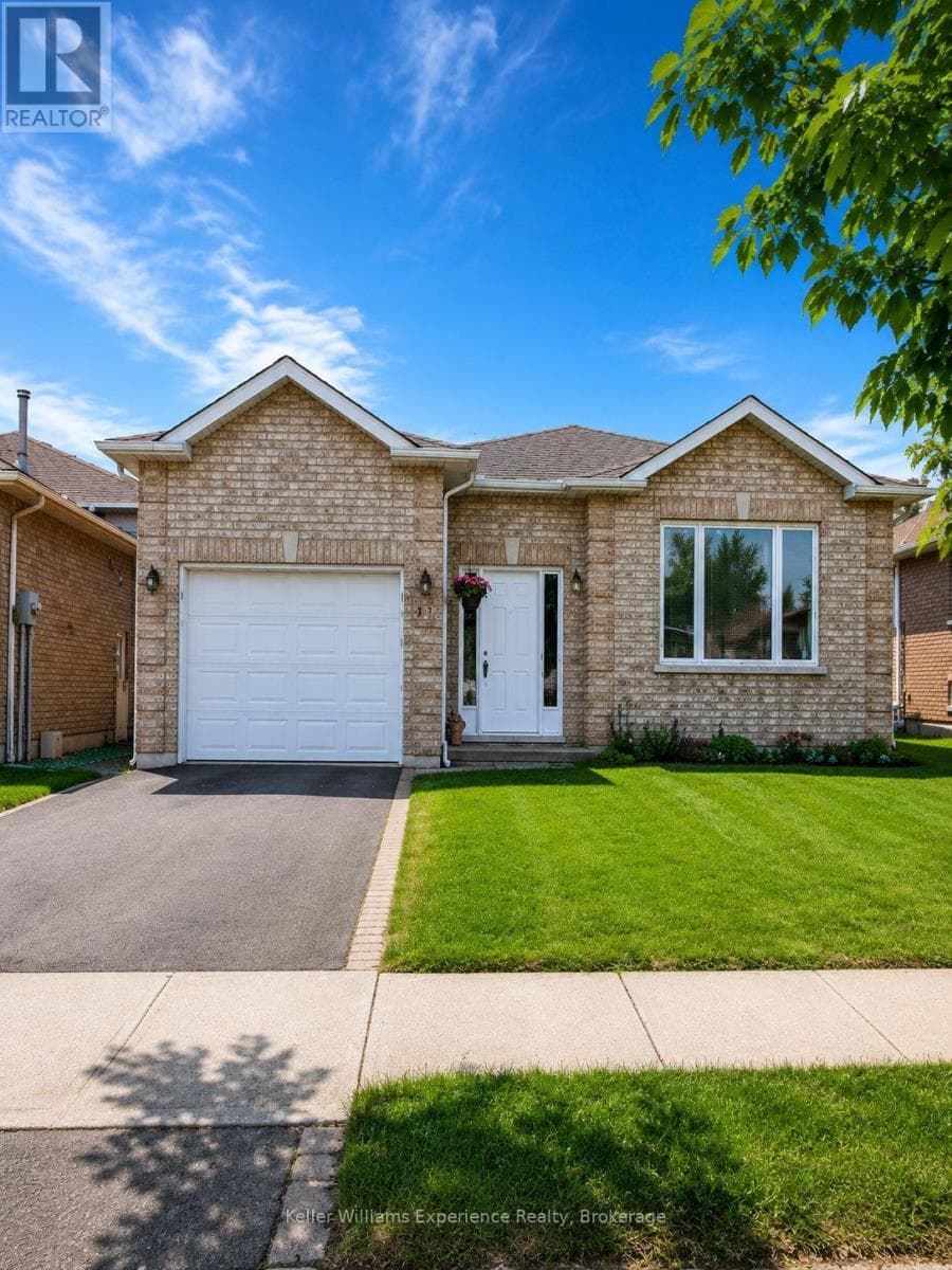 Single Family at B- 16 Nicole Marie Avenue, Barrie (East Bayfield), Ontario - Photo 9 - RE/MAX Garden City Realty