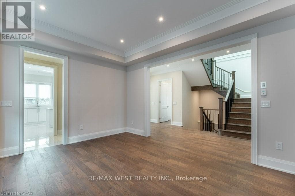 Single Family at 119 Jay Street, Toronto (Maple Leaf), Ontario - Photo 10 - RE/MAX Garden City Realty