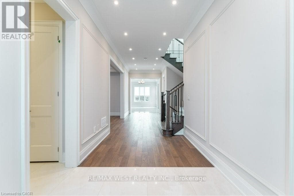 Single Family at 119 Jay Street, Toronto (Maple Leaf), Ontario - Photo 8 - RE/MAX Garden City Realty