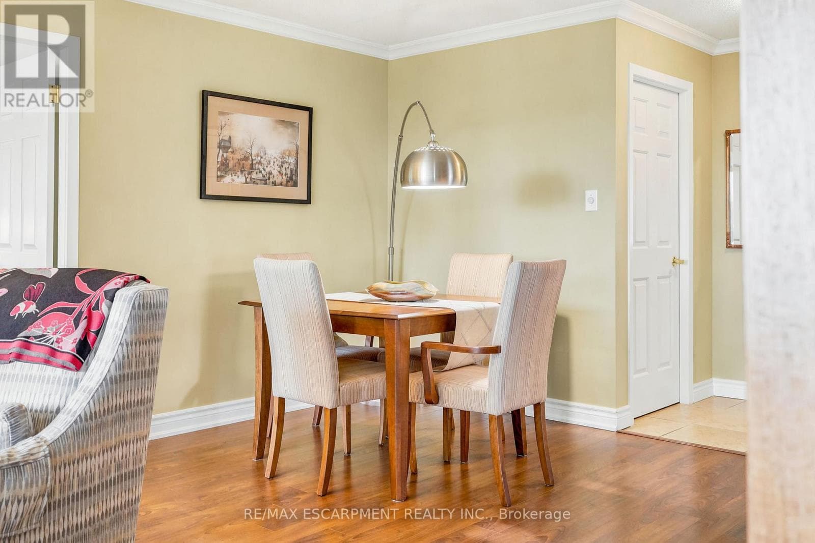 Single Family at 1003- 1201 North Shore Boulevard, Burlington (Brant), Ontario - Photo 5 - RE/MAX Garden City Realty
