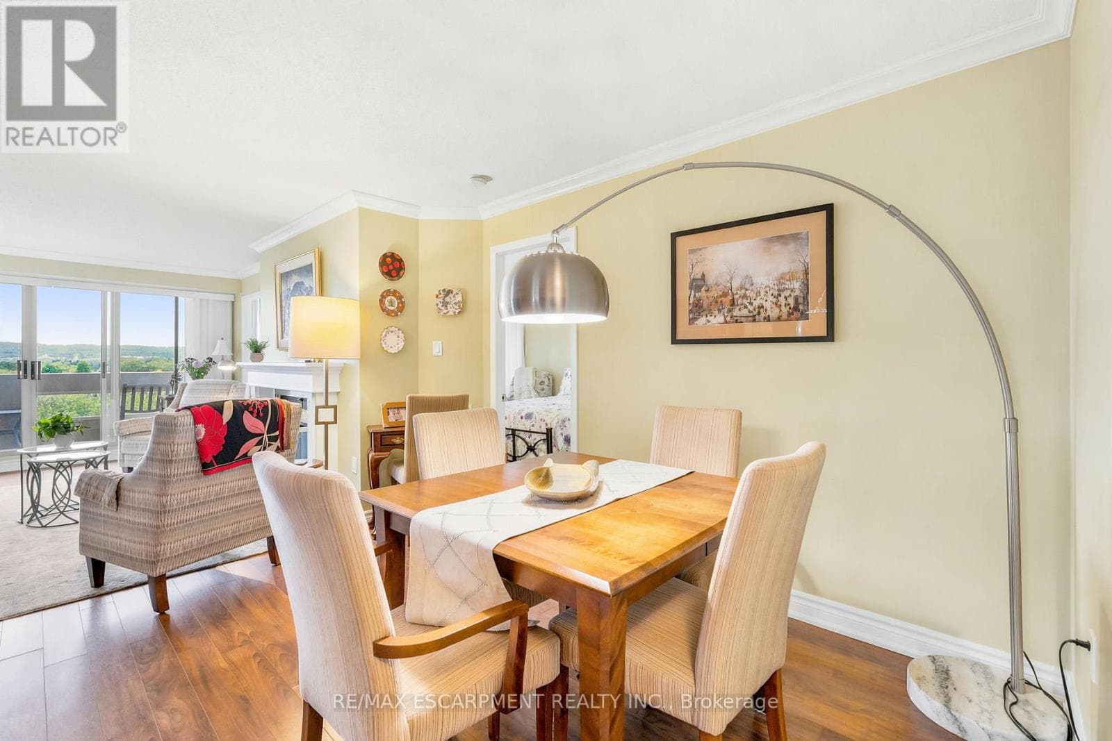Single Family at 1003- 1201 North Shore Boulevard, Burlington (Brant), Ontario - Photo 6 - RE/MAX Garden City Realty