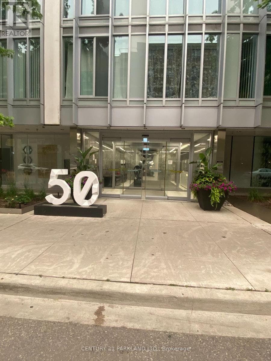 607- 50 McCaul Street