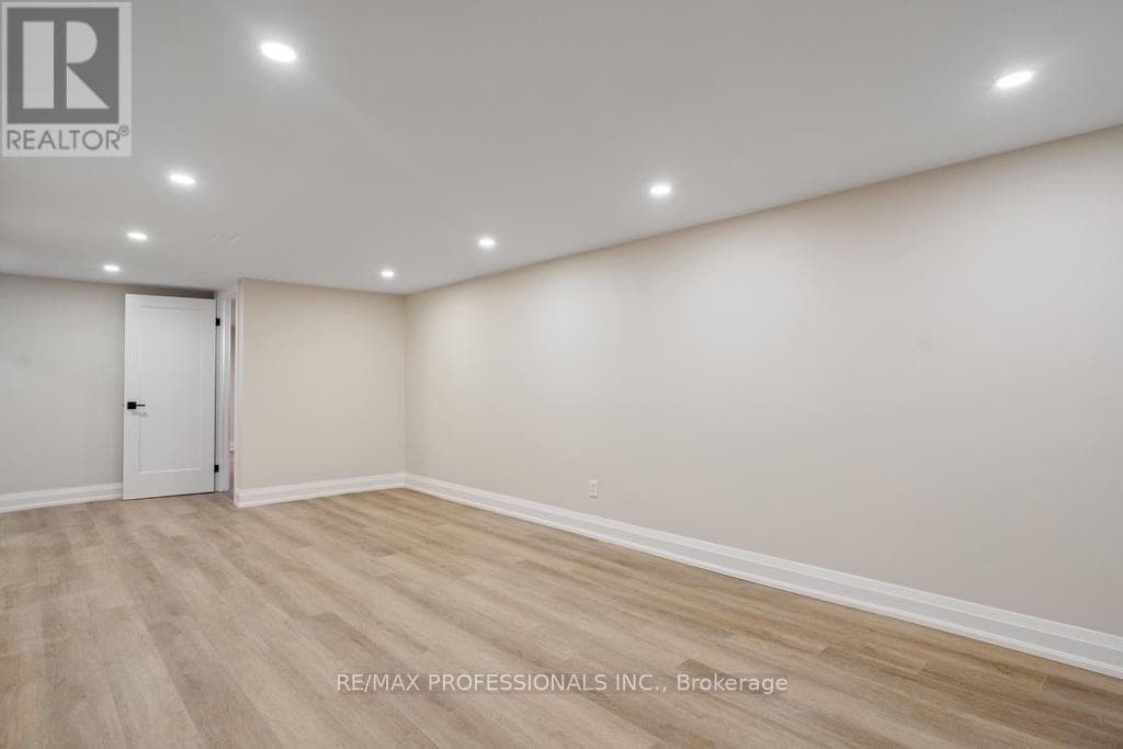 Single Family at LOWER- 1327 Royal Drive, Burlington (Mountainside), Ontario - Photo 3 - RE/MAX Garden City Realty