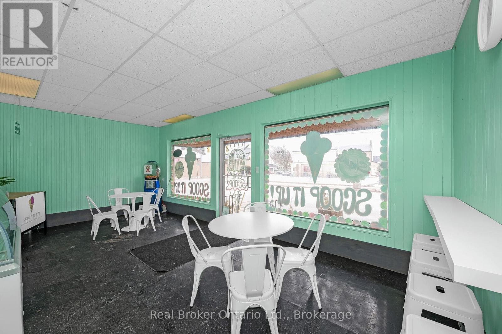 Retail at 122 KING Street, Brant (Burford), Ontario - Photo 6 - RE/MAX Garden City Realty