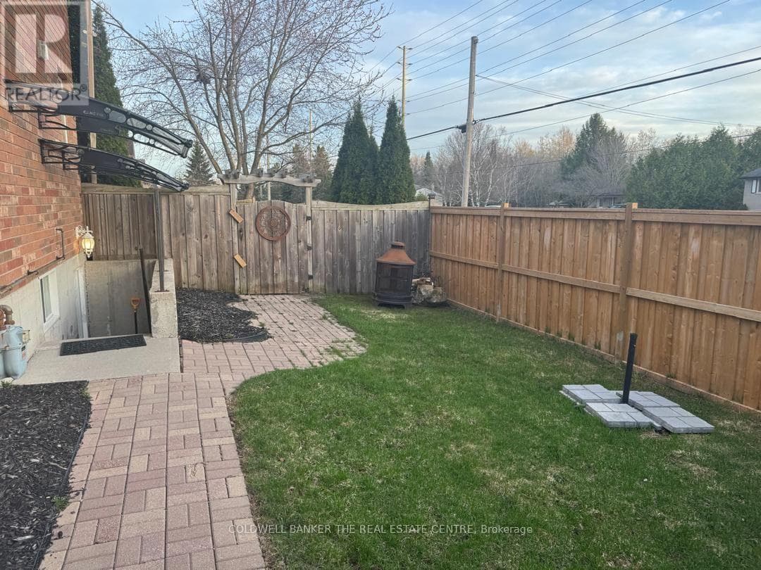 Single Family at Bsmt- 229 Sproule Drive, Barrie (Edgehill Drive), Ontario - Photo 4 - RE/MAX Garden City Realty