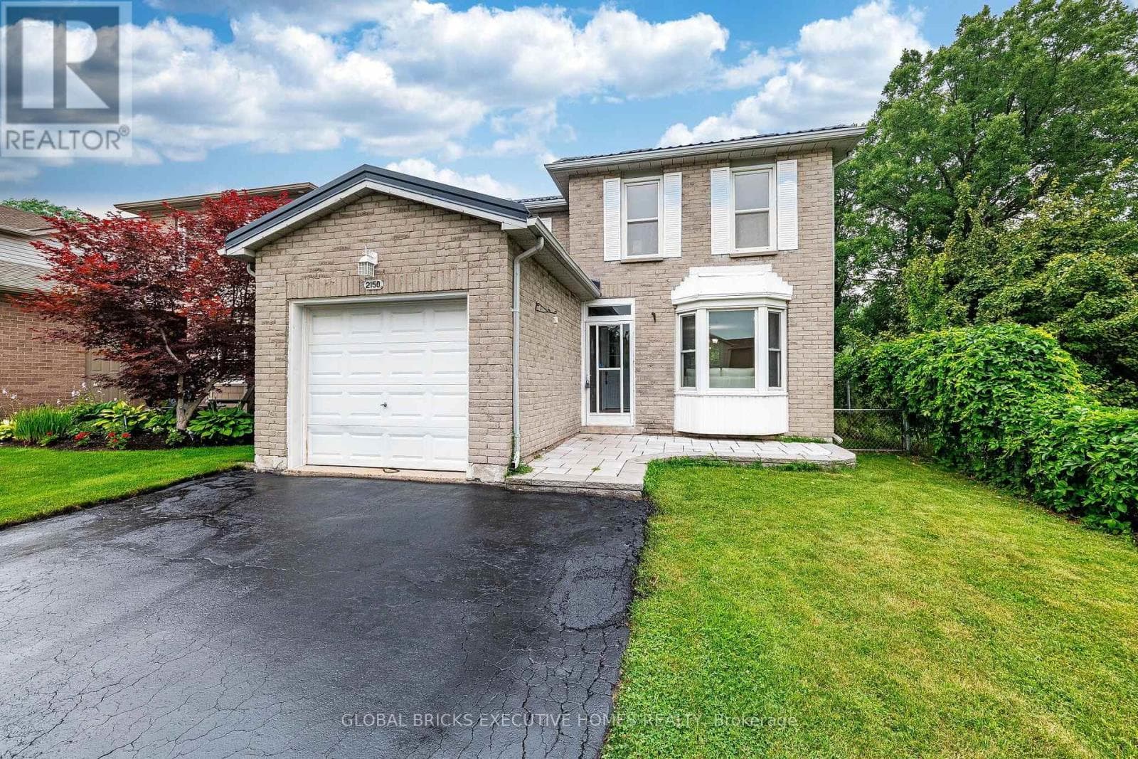 2150 Hunt Crescent