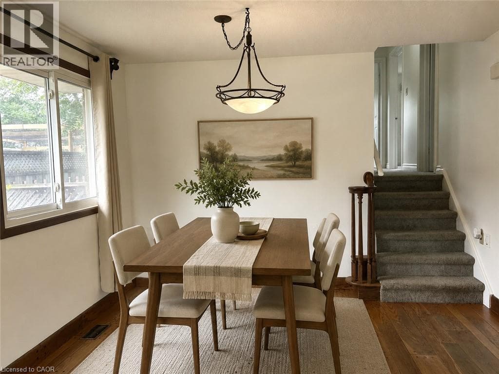 Single Family at 26 FRIARS Court, St. Catharines, Ontario - Photo 7 - RE/MAX Garden City Realty