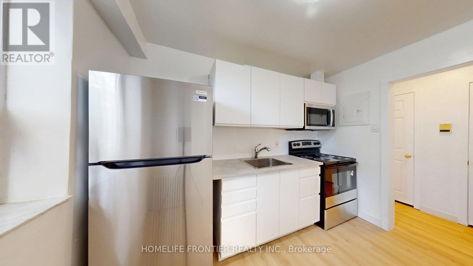 Multi-family at #2- 1110 Weston Road, Toronto (Mount Dennis), Ontario - Photo 4 - RE/MAX Garden City Realty