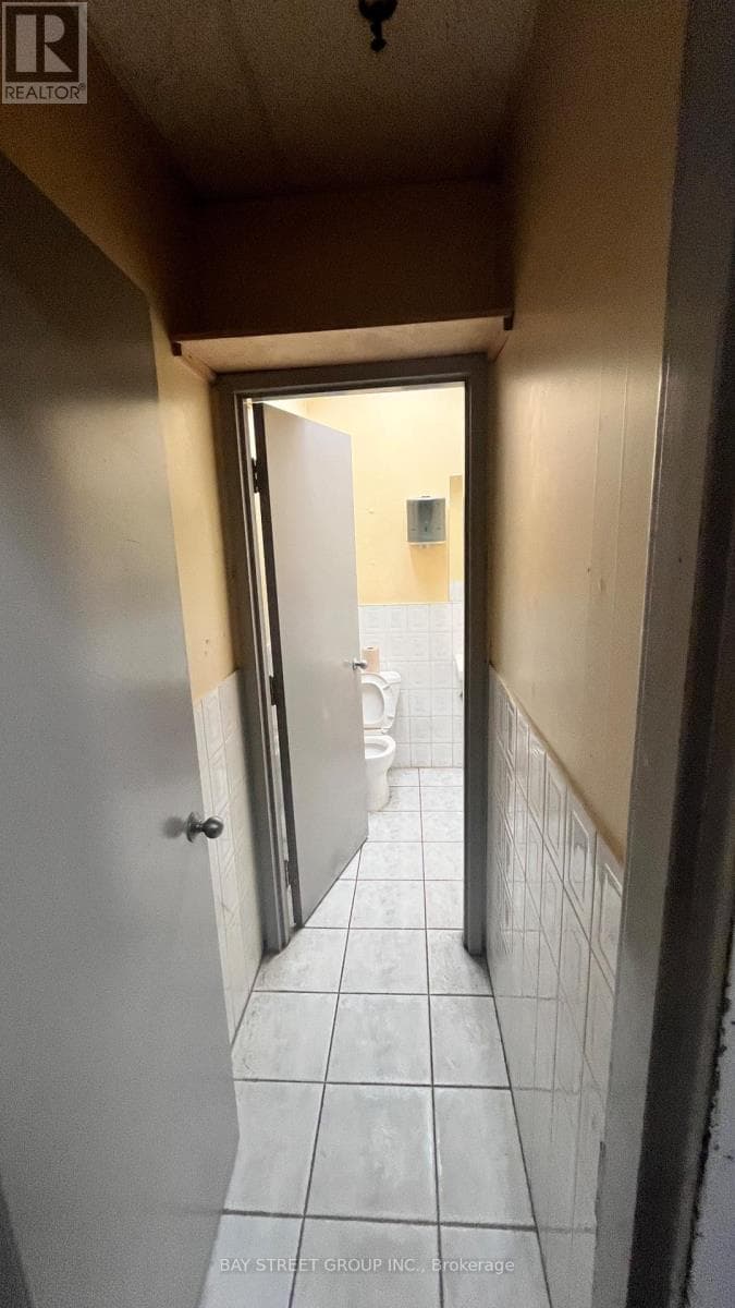 Business at Unit 4- 72 Steeles Avenue, Vaughan (Crestwood-Springfarm-Yorkhill), Ontario - Photo 6 - RE/MAX Garden City Realty