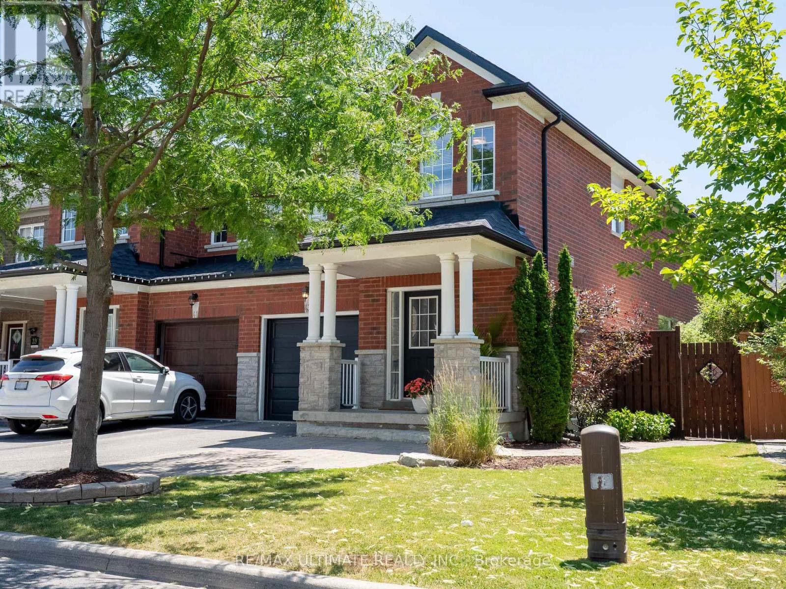 Single Family at 43 Shelbourne Drive, Vaughan (Vellore Village), Ontario - Photo 3 - RE/MAX Garden City Realty