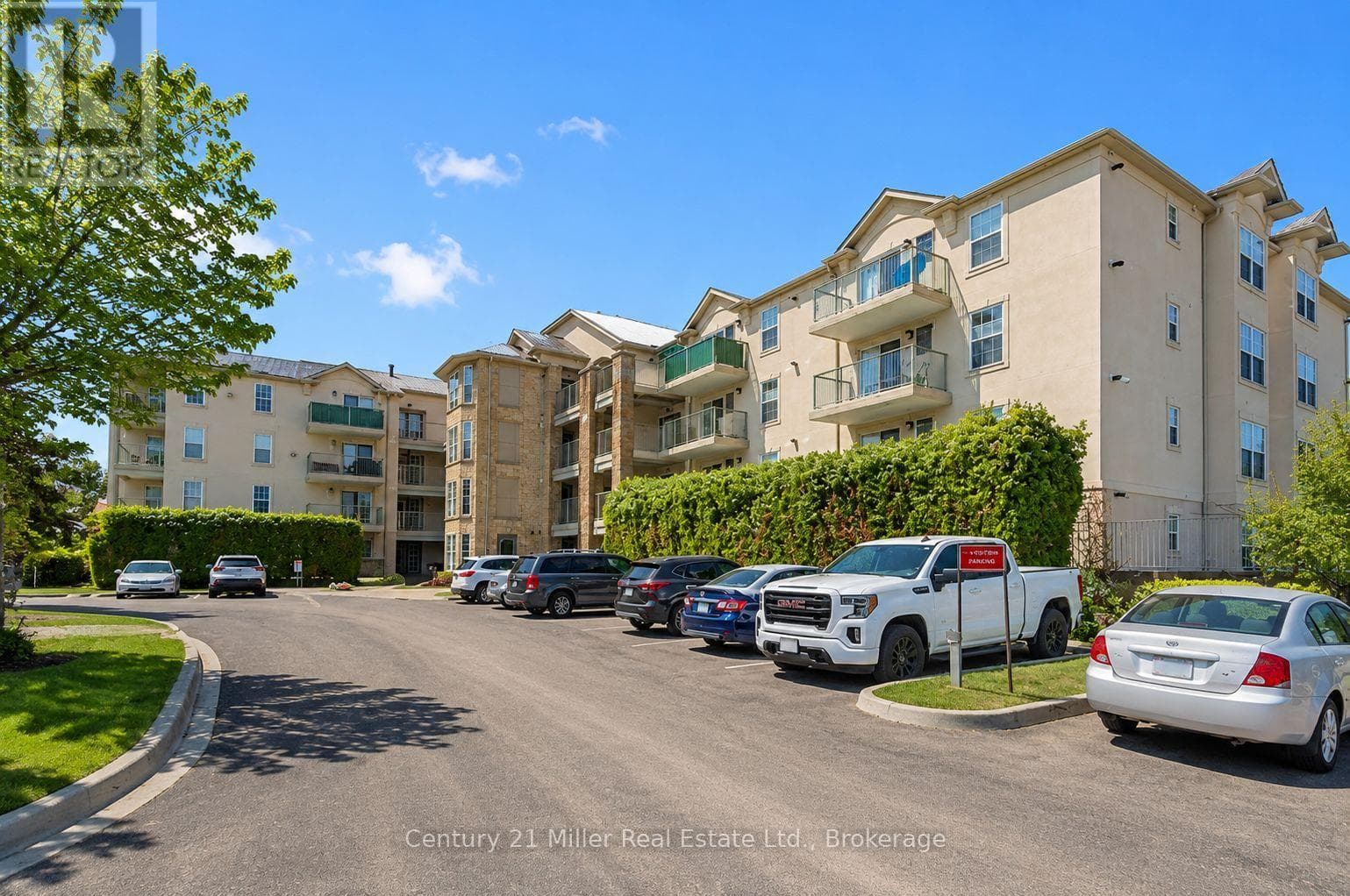 111- 1450 Bishops Gate
