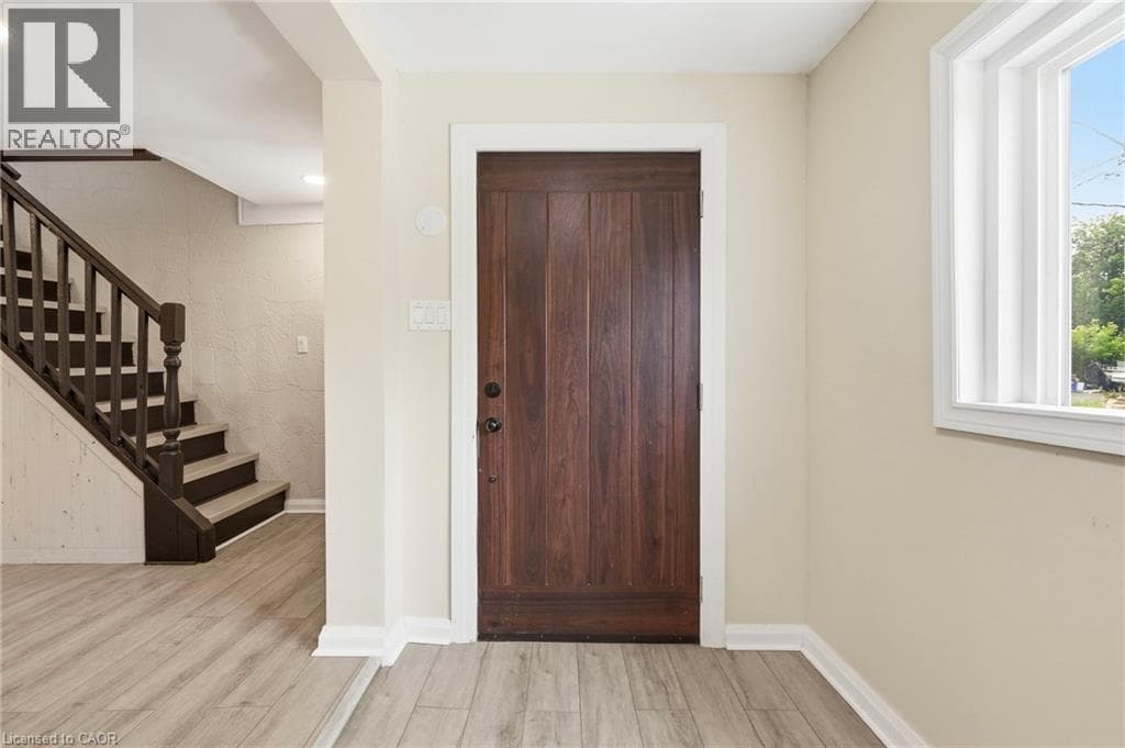 Single Family at 26 STATE Street, Welland, Ontario - Photo 7 - RE/MAX Garden City Realty