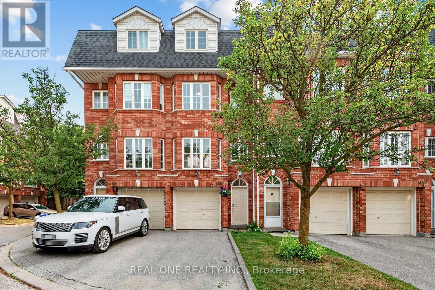 43 Bethune Way