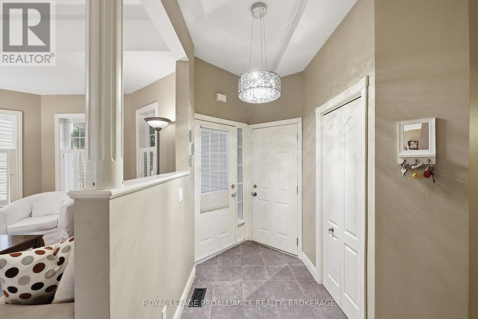 Single Family at 440 Conservatory Drive, Kingston (City SouthWest), Ontario - Photo 4 - RE/MAX Garden City Realty