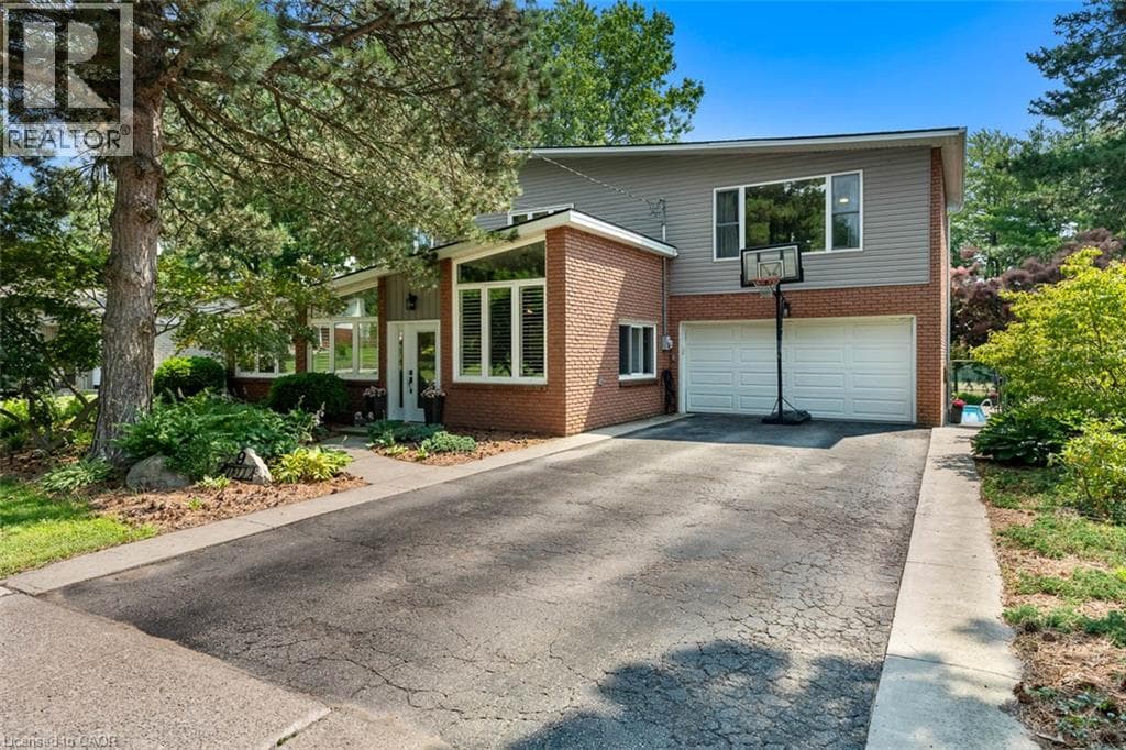 Single Family at 9 STELLA Street, Pelham, Ontario - Photo 2 - RE/MAX Garden City Realty
