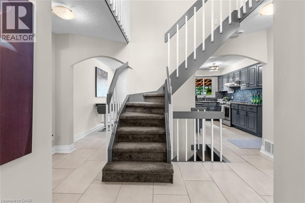 Single Family at 9 STELLA Street, Pelham, Ontario - Photo 9 - RE/MAX Garden City Realty