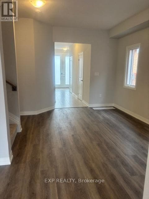 Single Family at 1031 Alliston Avenue, Fort Erie (Crescent Park), Ontario - Photo 10 - RE/MAX Garden City Realty