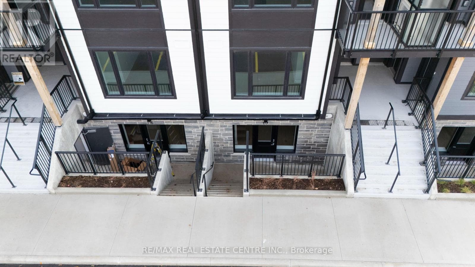 117- 708 Woolwich Street