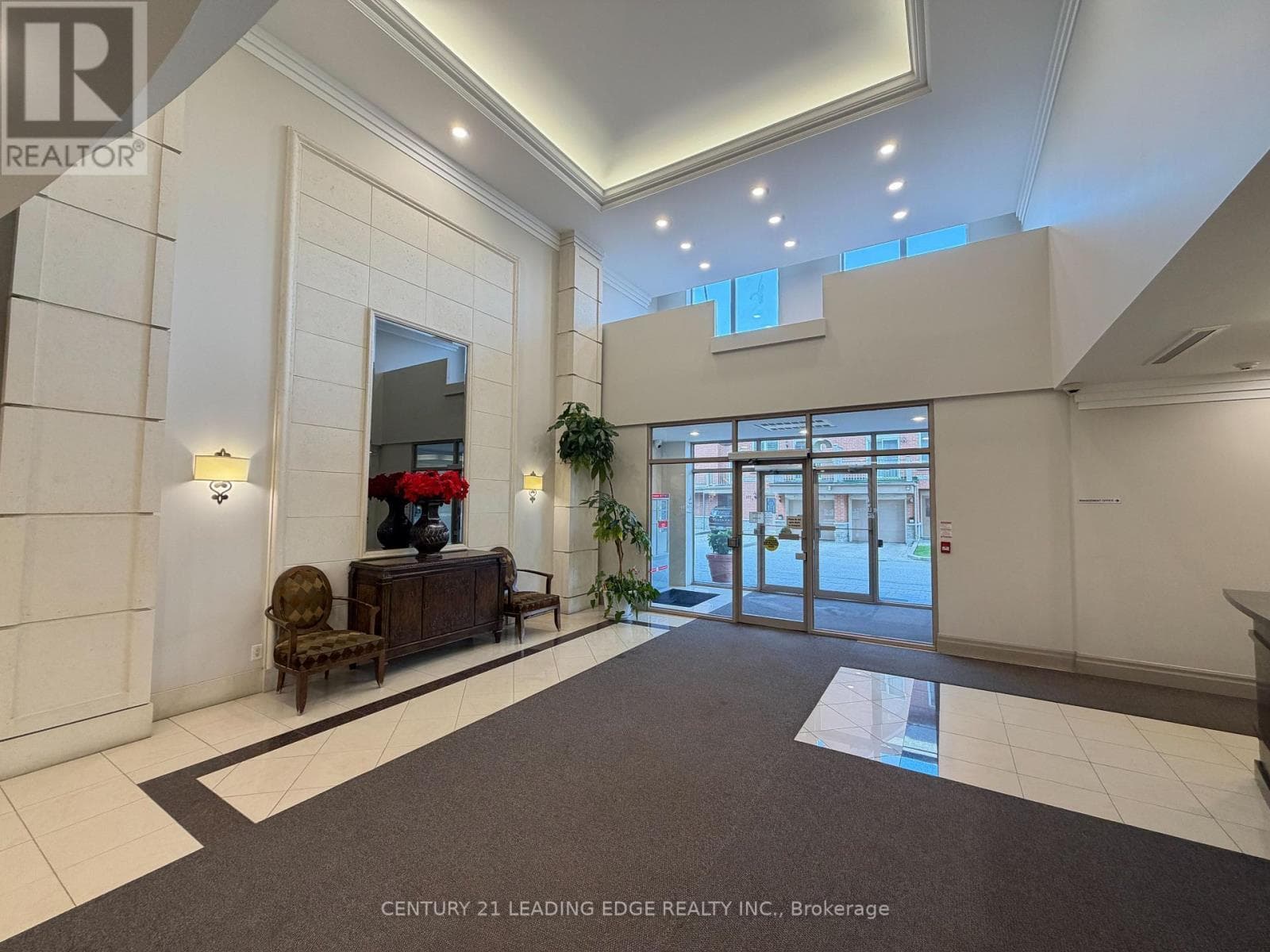 Single Family at 210- 25 Times Avenue, Markham (Commerce Valley), Ontario - Photo 6 - RE/MAX Garden City Realty