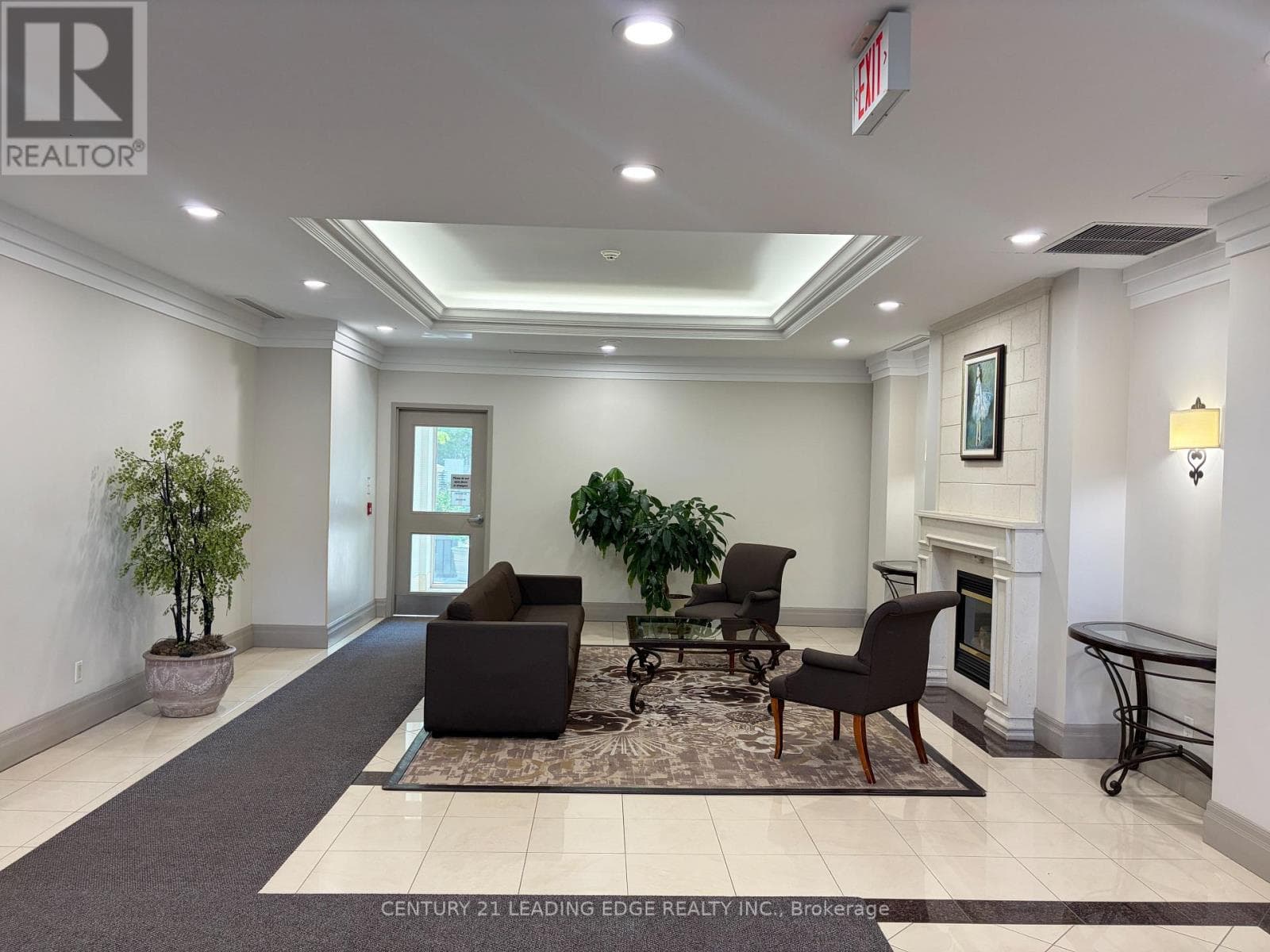 Single Family at 210- 25 Times Avenue, Markham (Commerce Valley), Ontario - Photo 4 - RE/MAX Garden City Realty