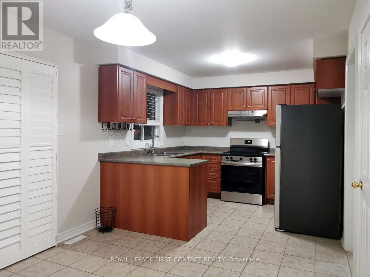 Single Family at 44 Livia Herman Way, Barrie (East Bayfield), Ontario - Photo 7 - RE/MAX Garden City Realty