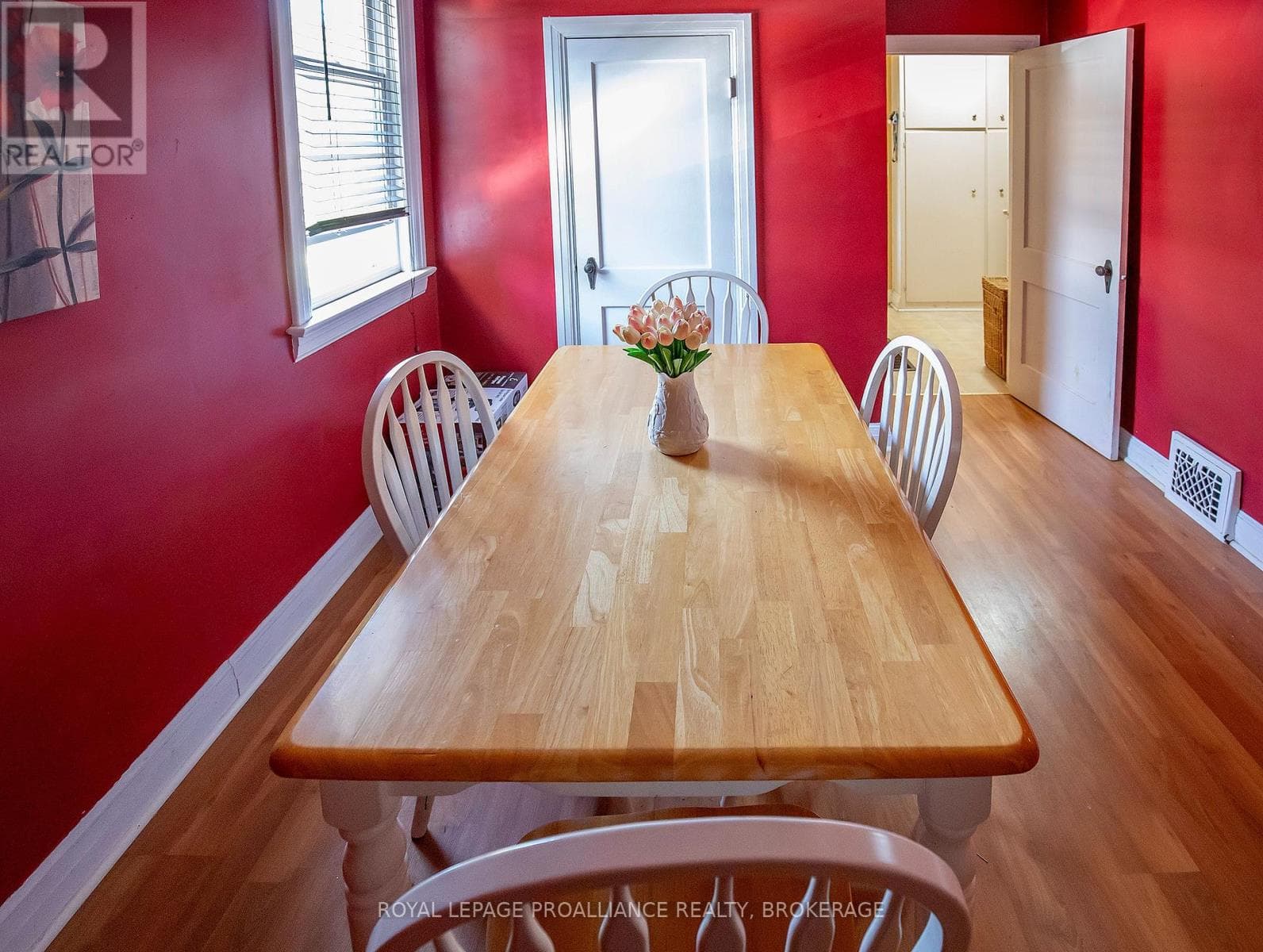 Single Family at 238 Mack Street, Kingston (Central City East), Ontario - Photo 7 - RE/MAX Garden City Realty
