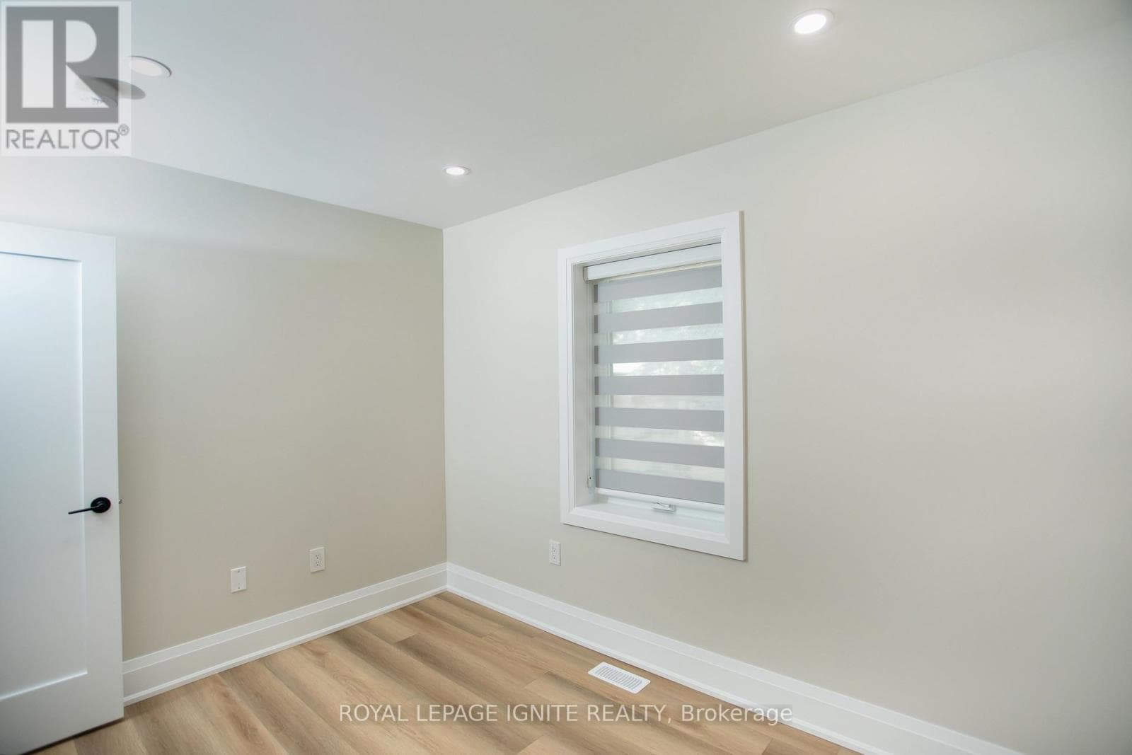 Single Family at Main- 38 Parent Avenue, Toronto (Downsview-Roding-CFB), Ontario - Photo 10 - RE/MAX Garden City Realty