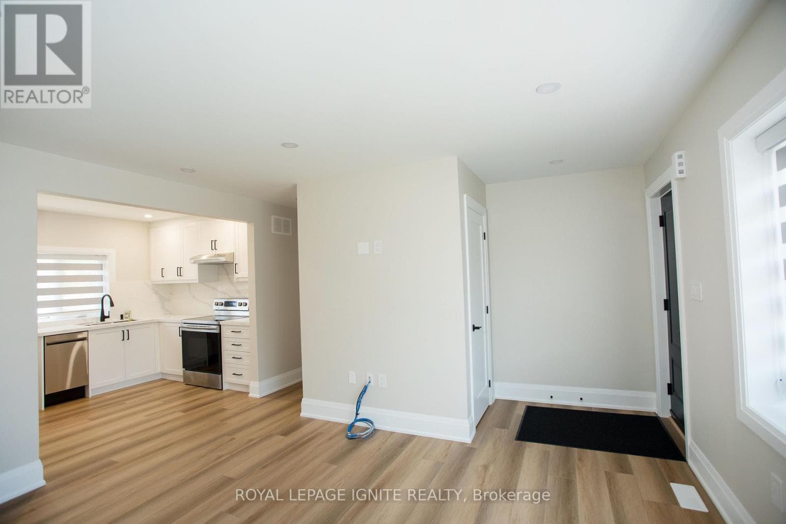 Single Family at Main- 38 Parent Avenue, Toronto (Downsview-Roding-CFB), Ontario - Photo 5 - RE/MAX Garden City Realty